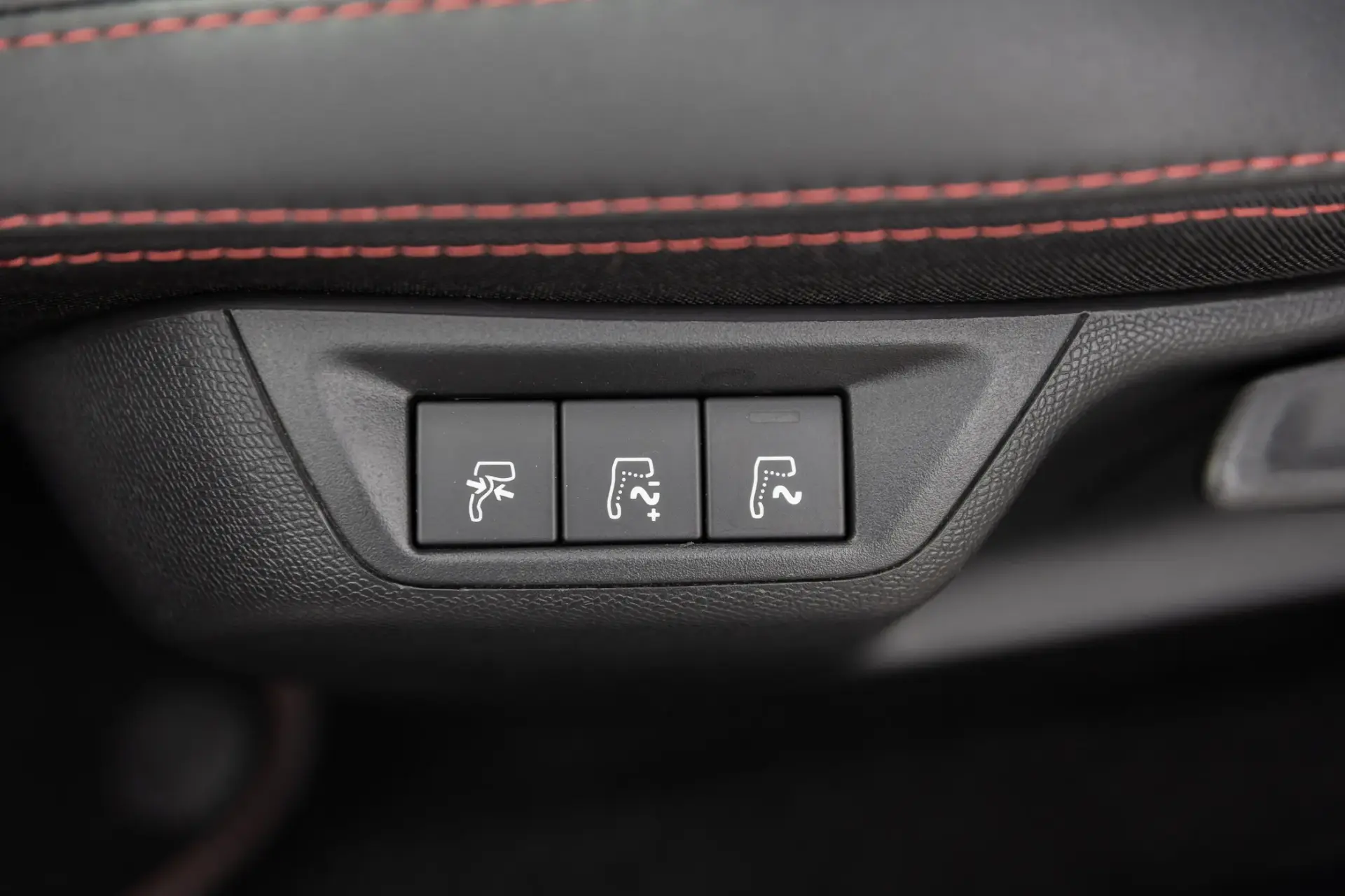 Peugeot 308 1.6 e-THP GTi 27