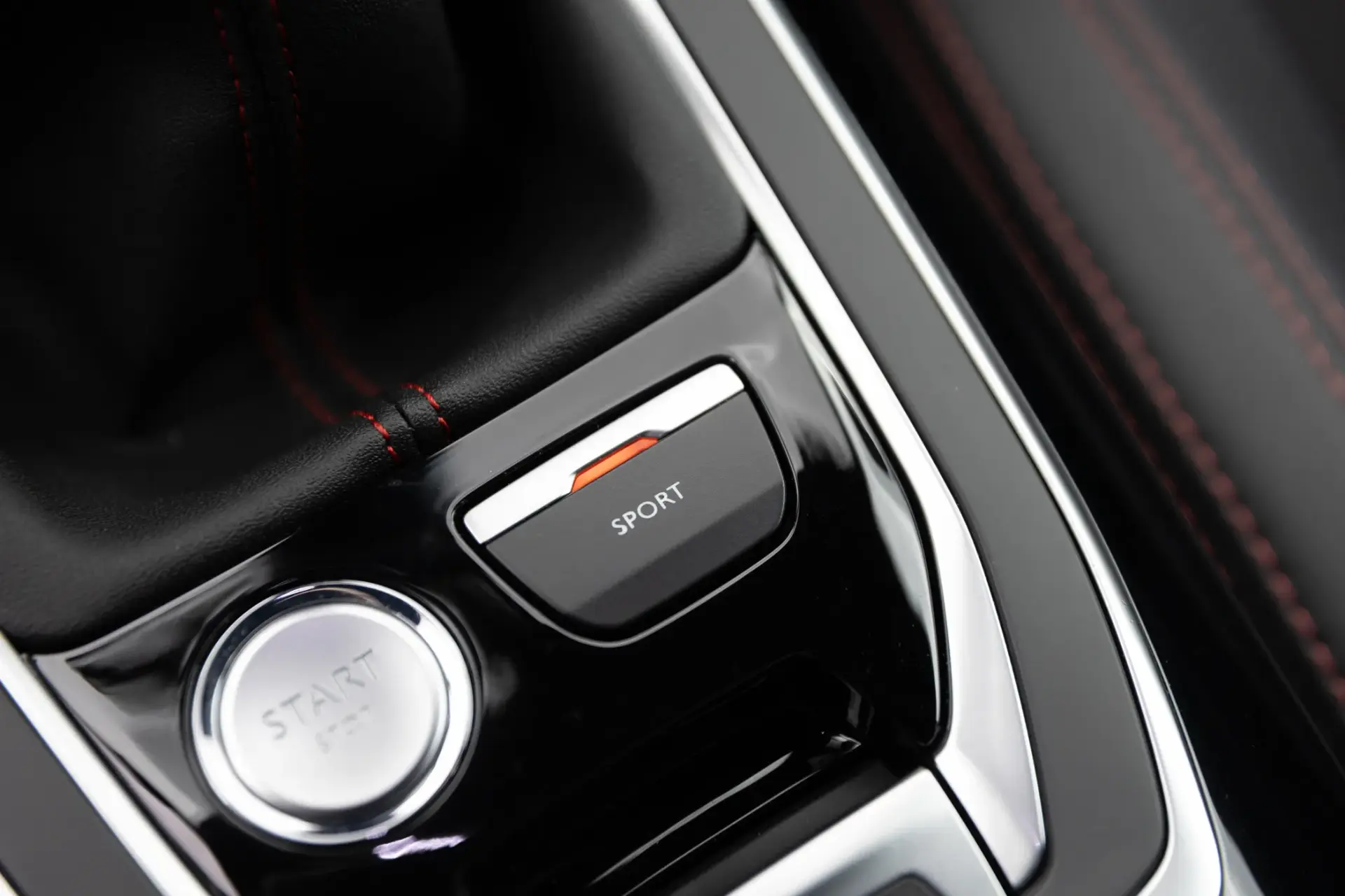 Peugeot 308 1.6 e-THP GTi 30