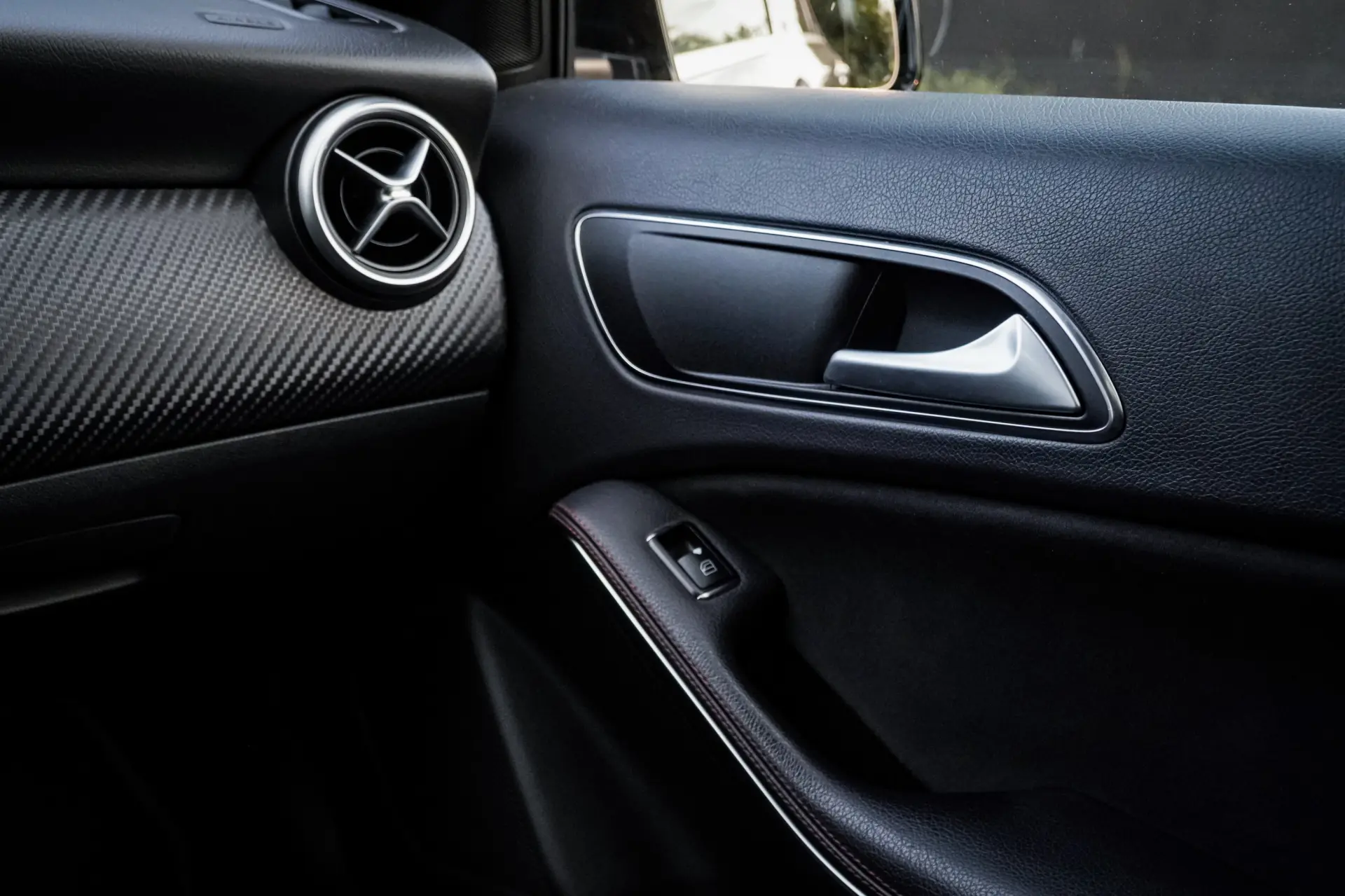 Mercedes-Benz A 180 d AMG Line 16