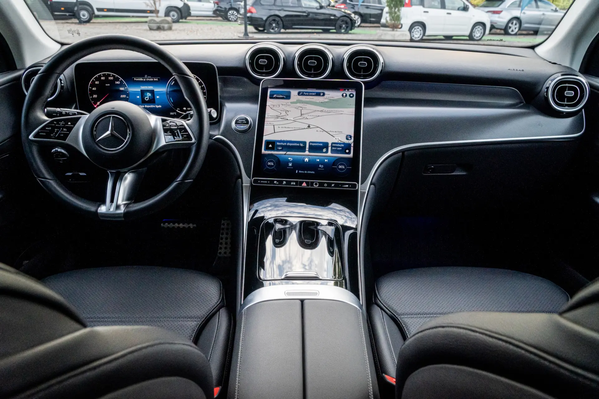 Mercedes-Benz GLC 300 e 4Matic 9G-TRONIC AMG Line Advanced 15
