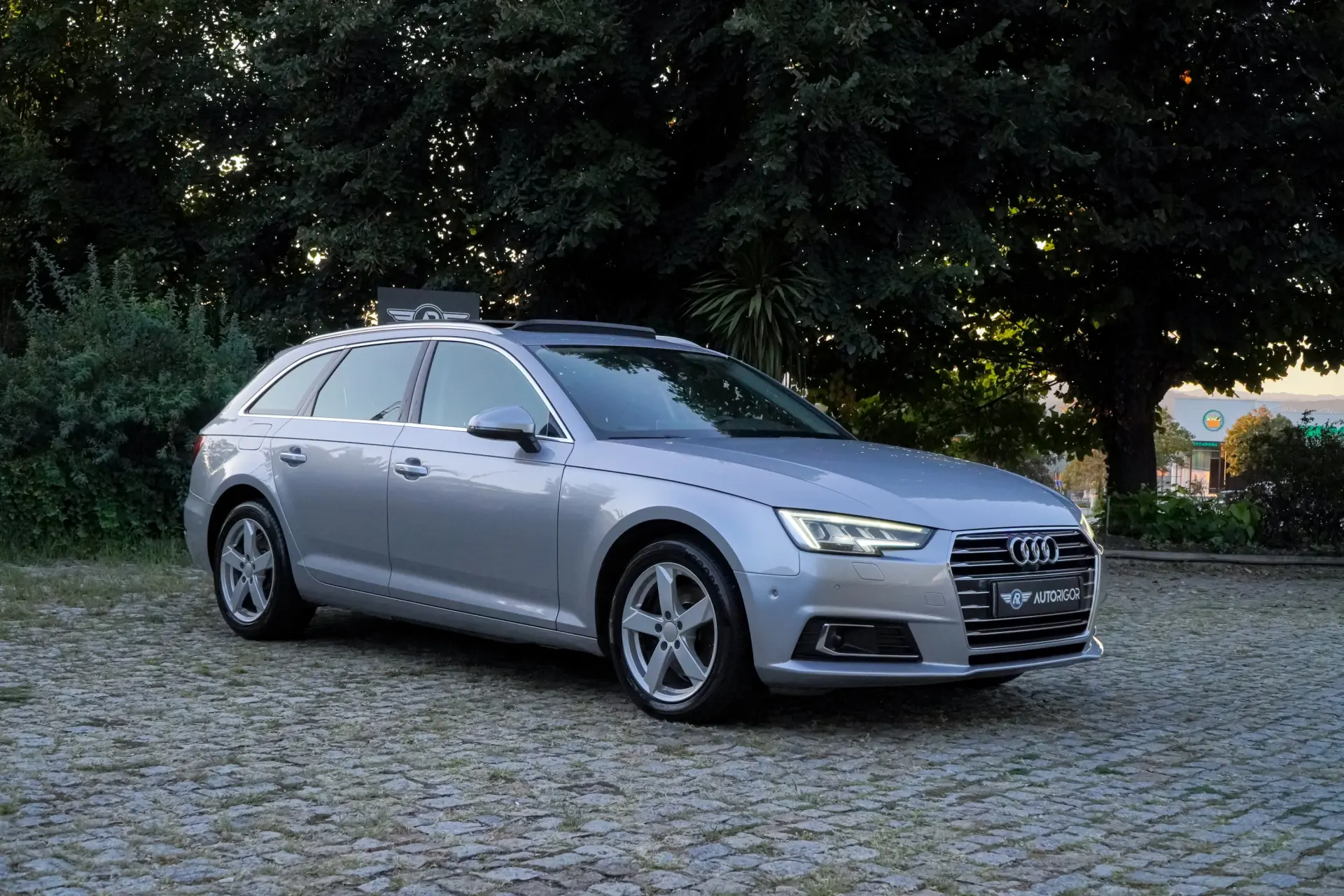 Audi A4 Avant 9