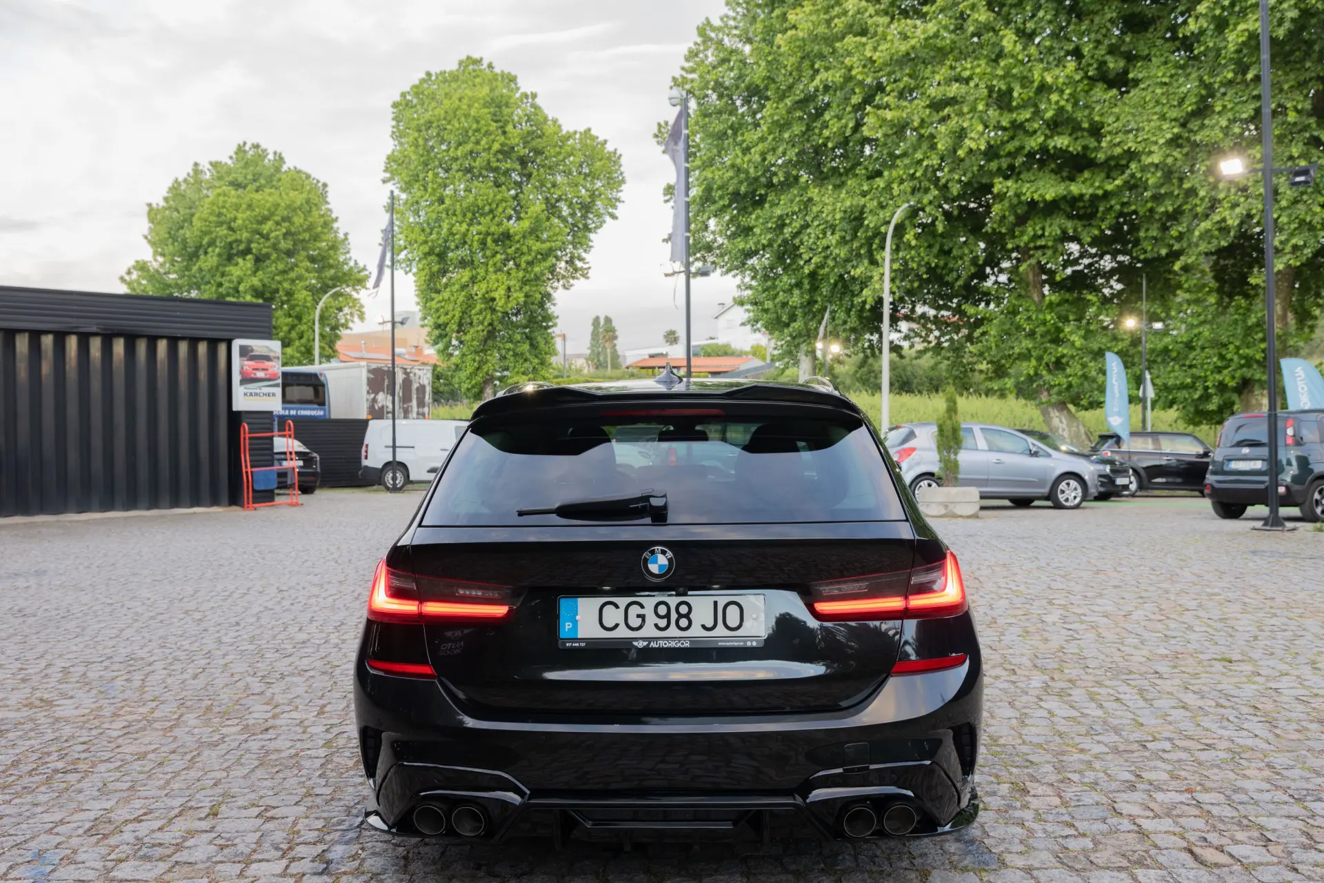 BMW 320 PACK M - LOOK M3 5