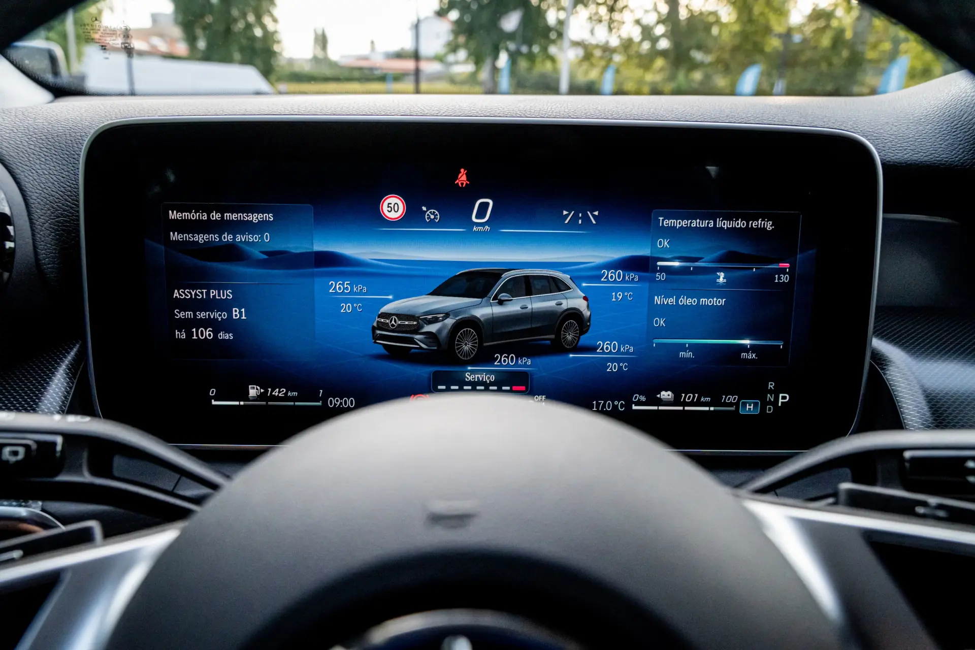 Mercedes-Benz GLC 300 e 4Matic 9G-TRONIC AMG Line Advanced 36
