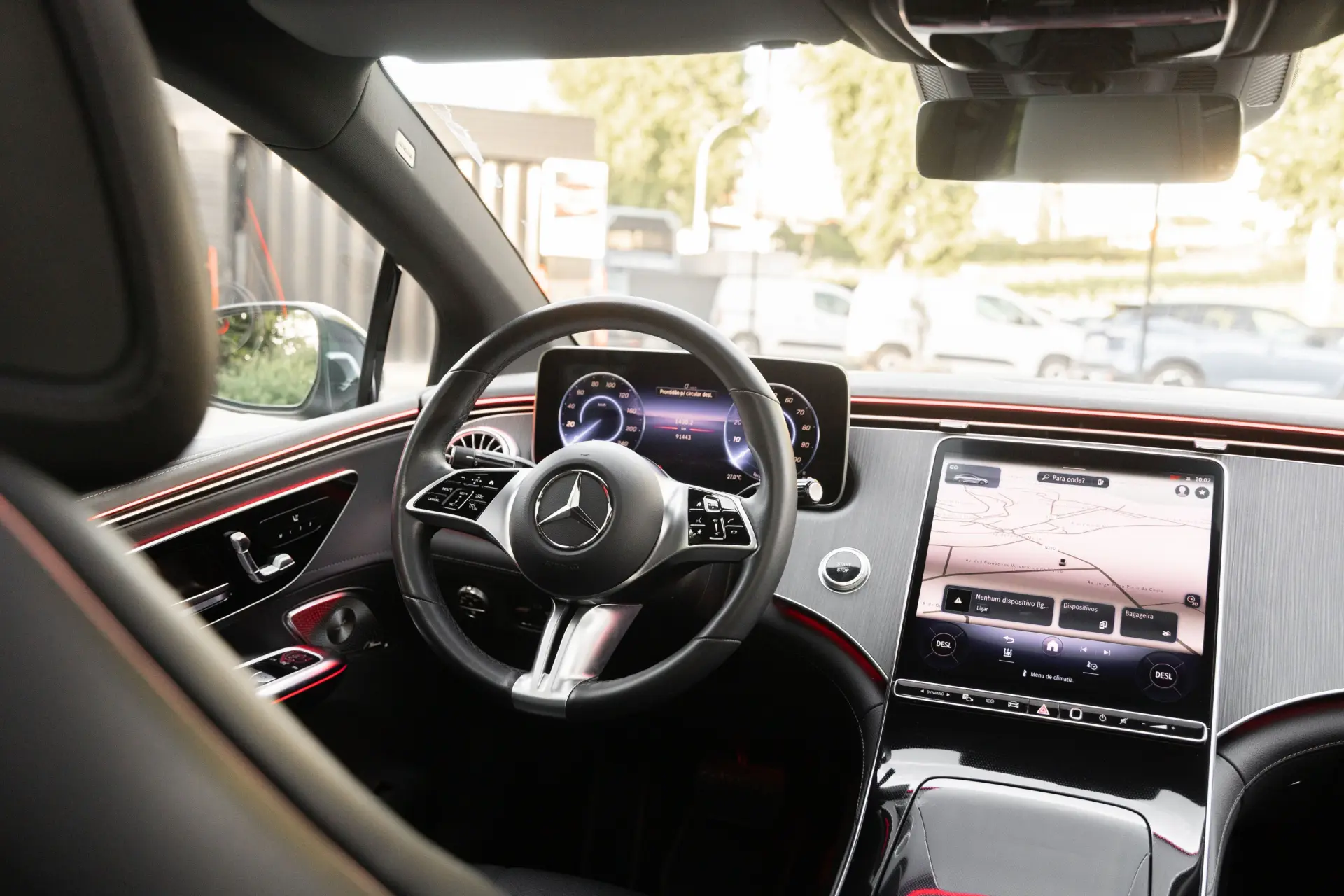 Mercedes-Benz EQE 300 Electric Art 16