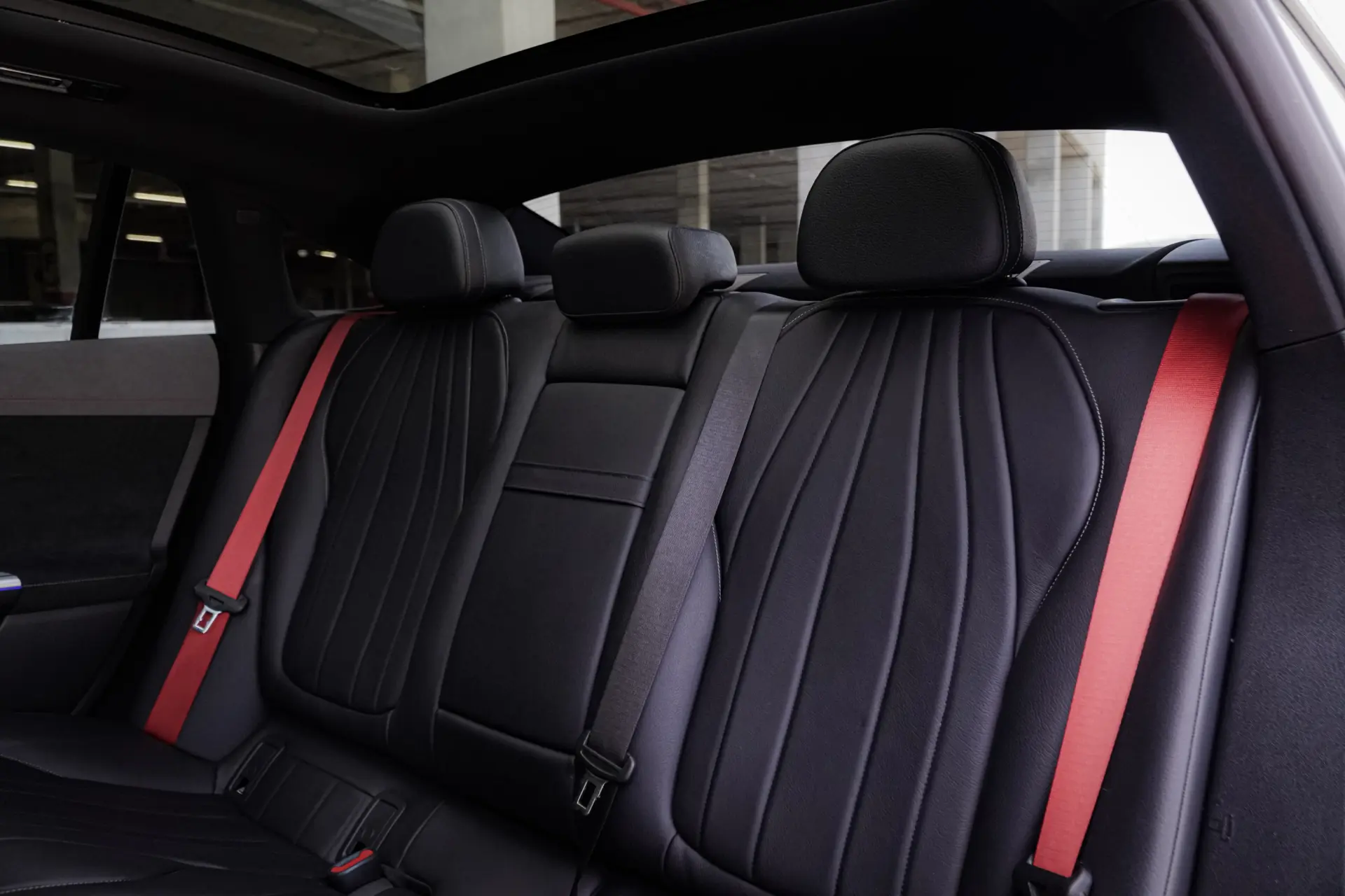 Mercedes-Benz EQE SUV 350+ AMG Line Premium 54