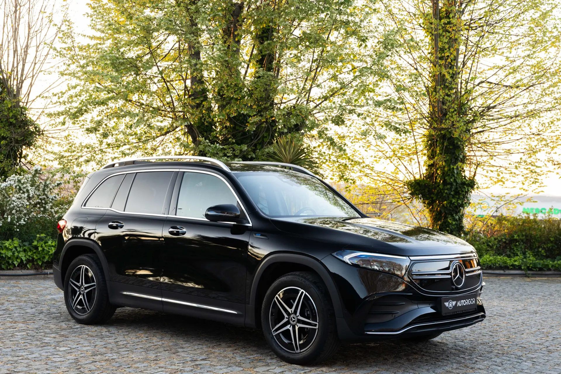Mercedes-Benz EQB 300 4Matic AMG Line 7