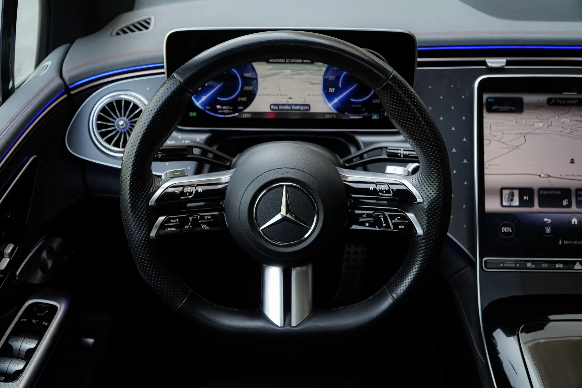 Mercedes-Benz EQE SUV 350+ AMG Line Premium 21