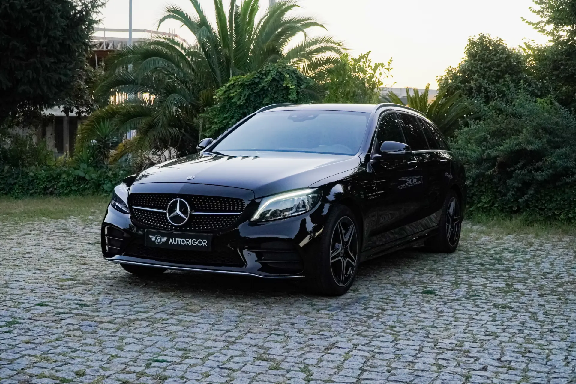 Mercedes-Benz C 300 Outro 2