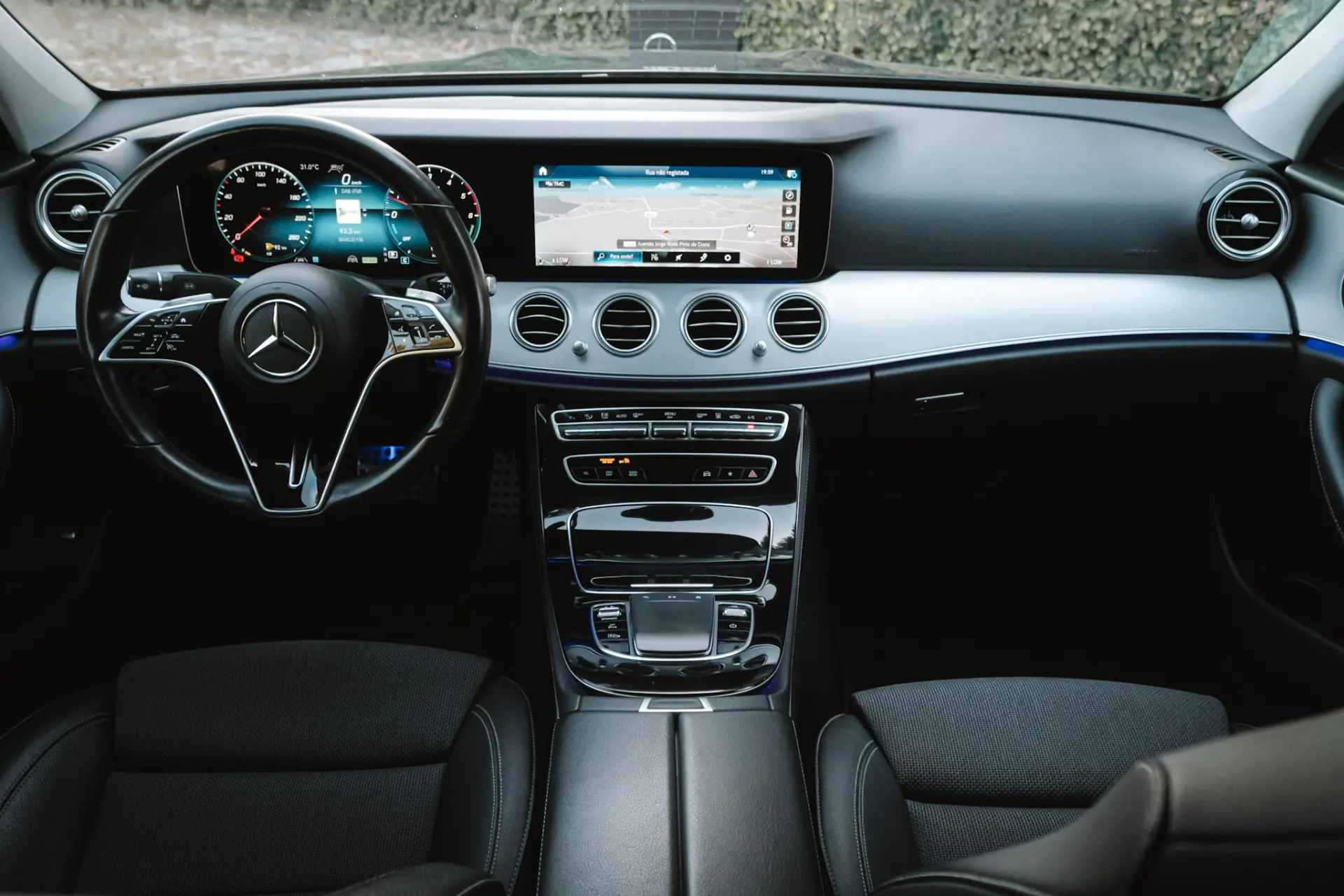 Mercedes-Benz E 300 12
