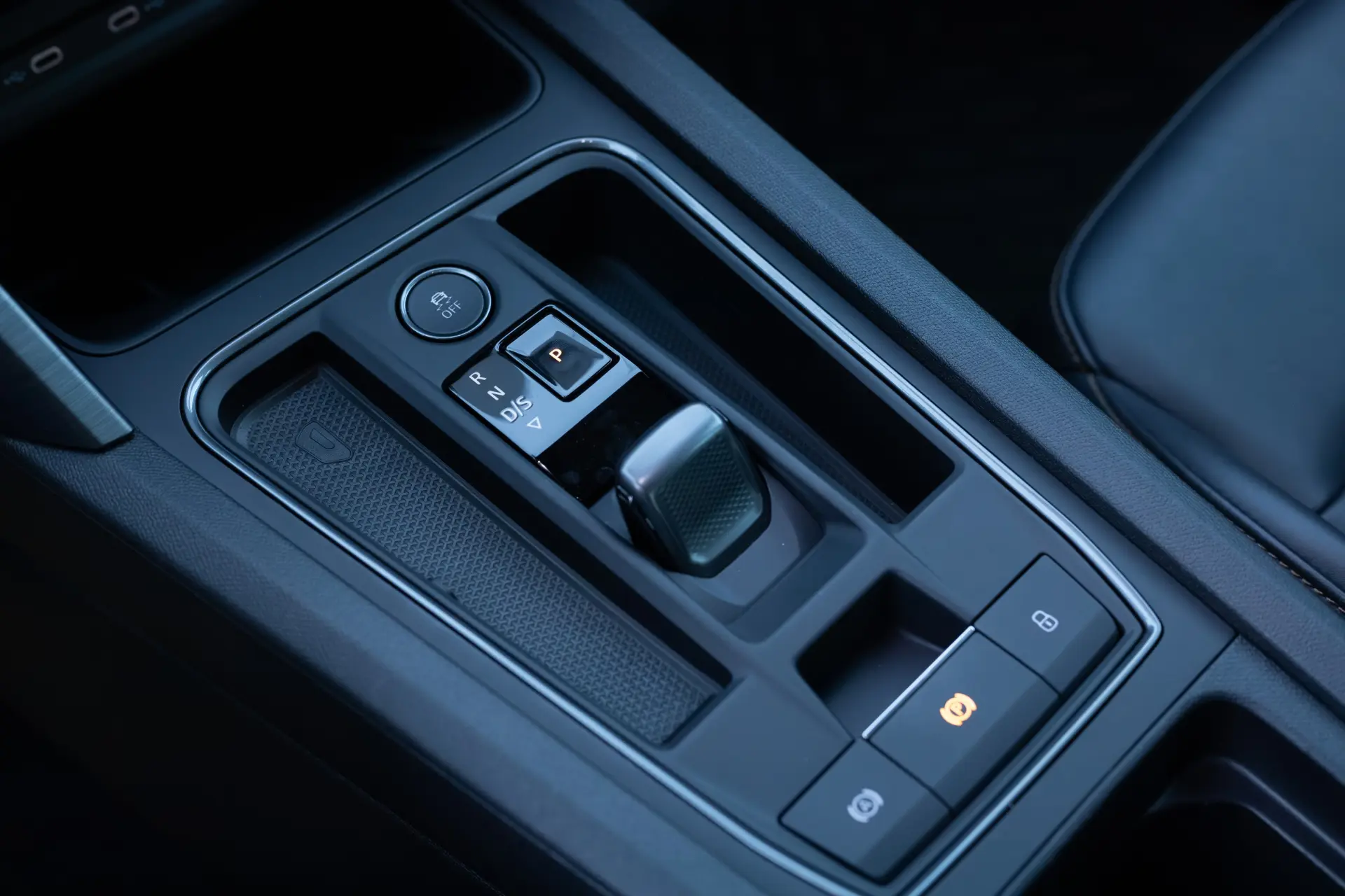 Cupra Formentor 1.4 e-Hybrid DSG VZ 27