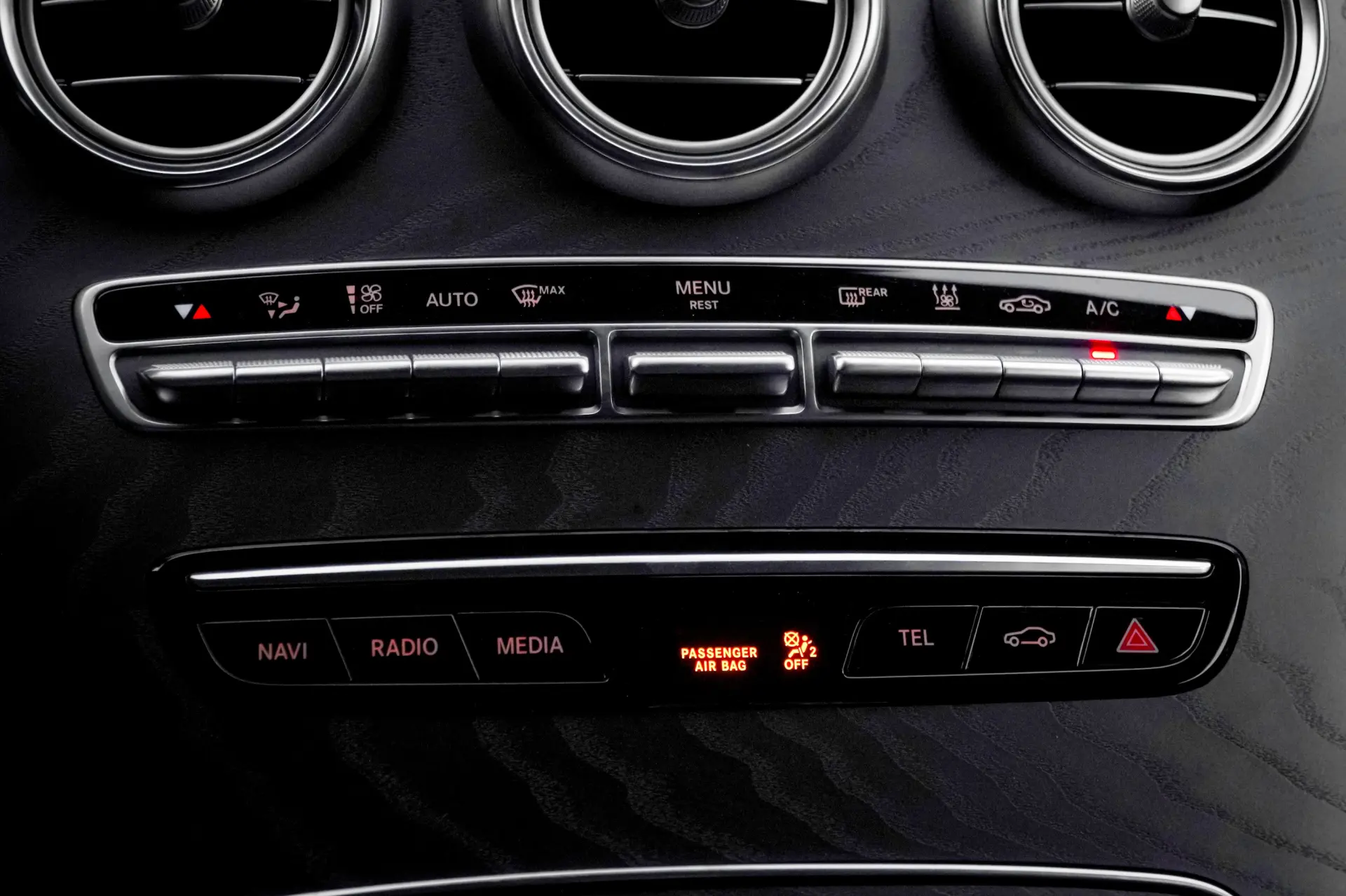 Mercedes-Benz C 300 Outro 20