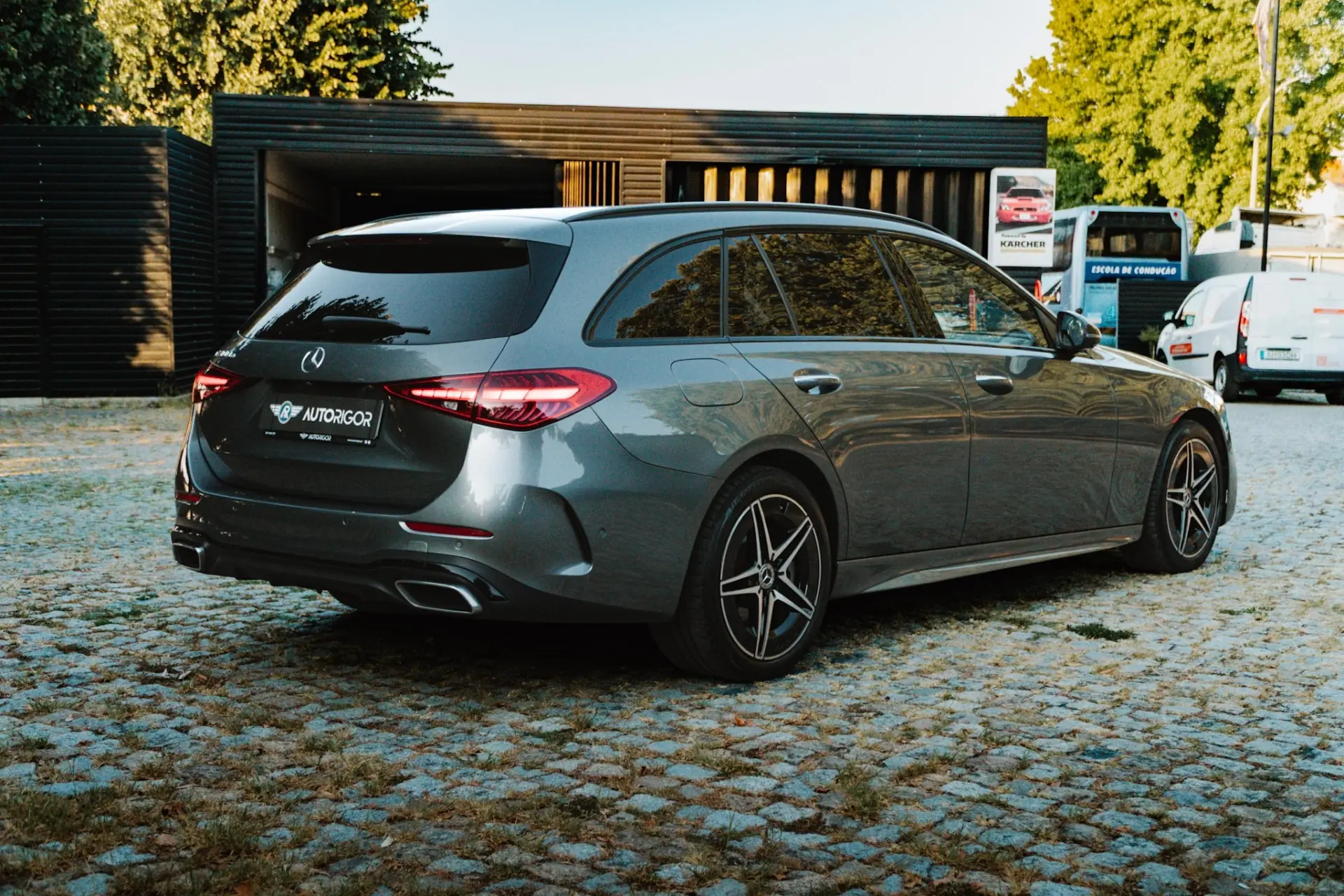 Mercedes-Benz C 300 e AMG Line 6