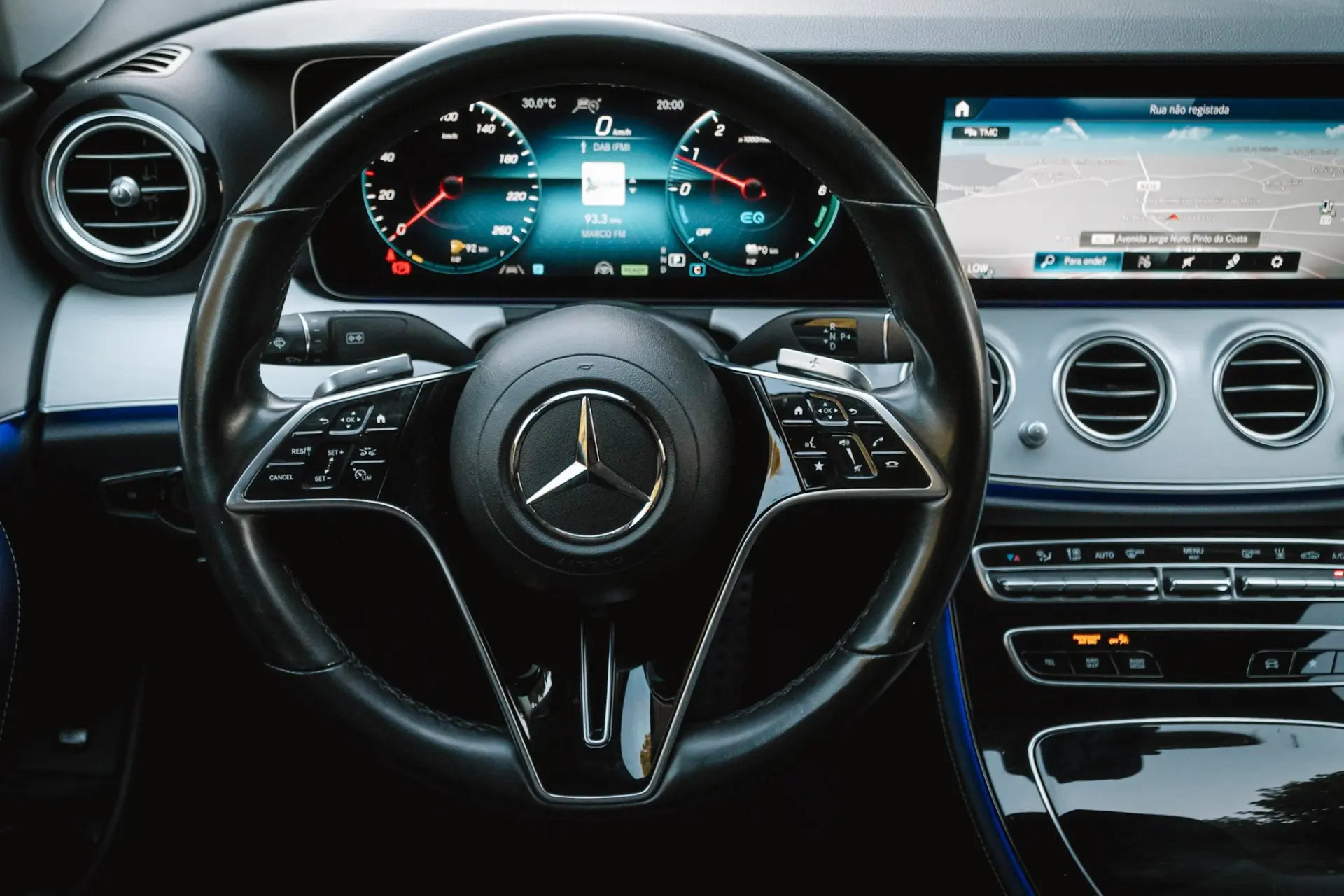 Mercedes-Benz E 300 14