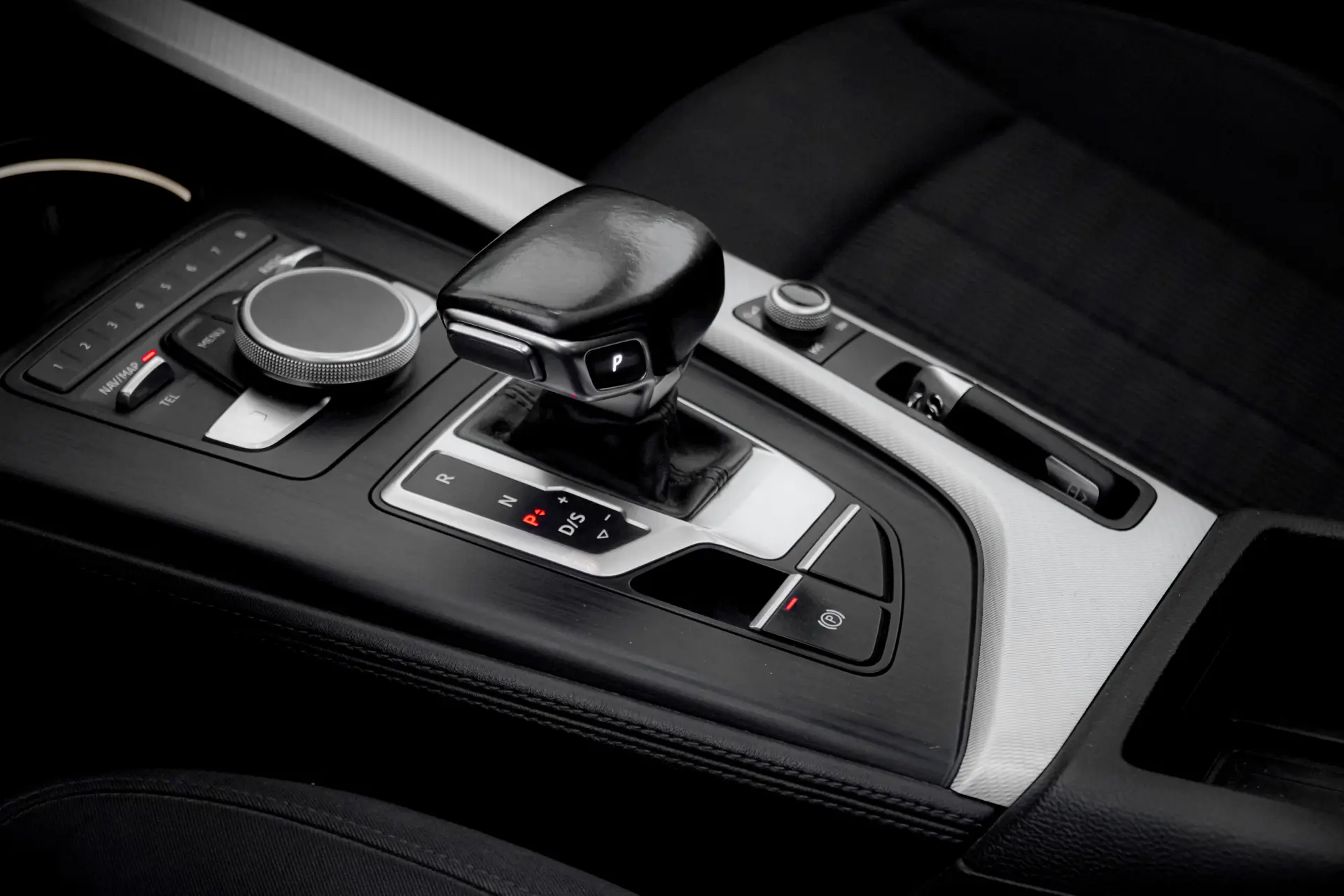 Audi A4 Avant 16