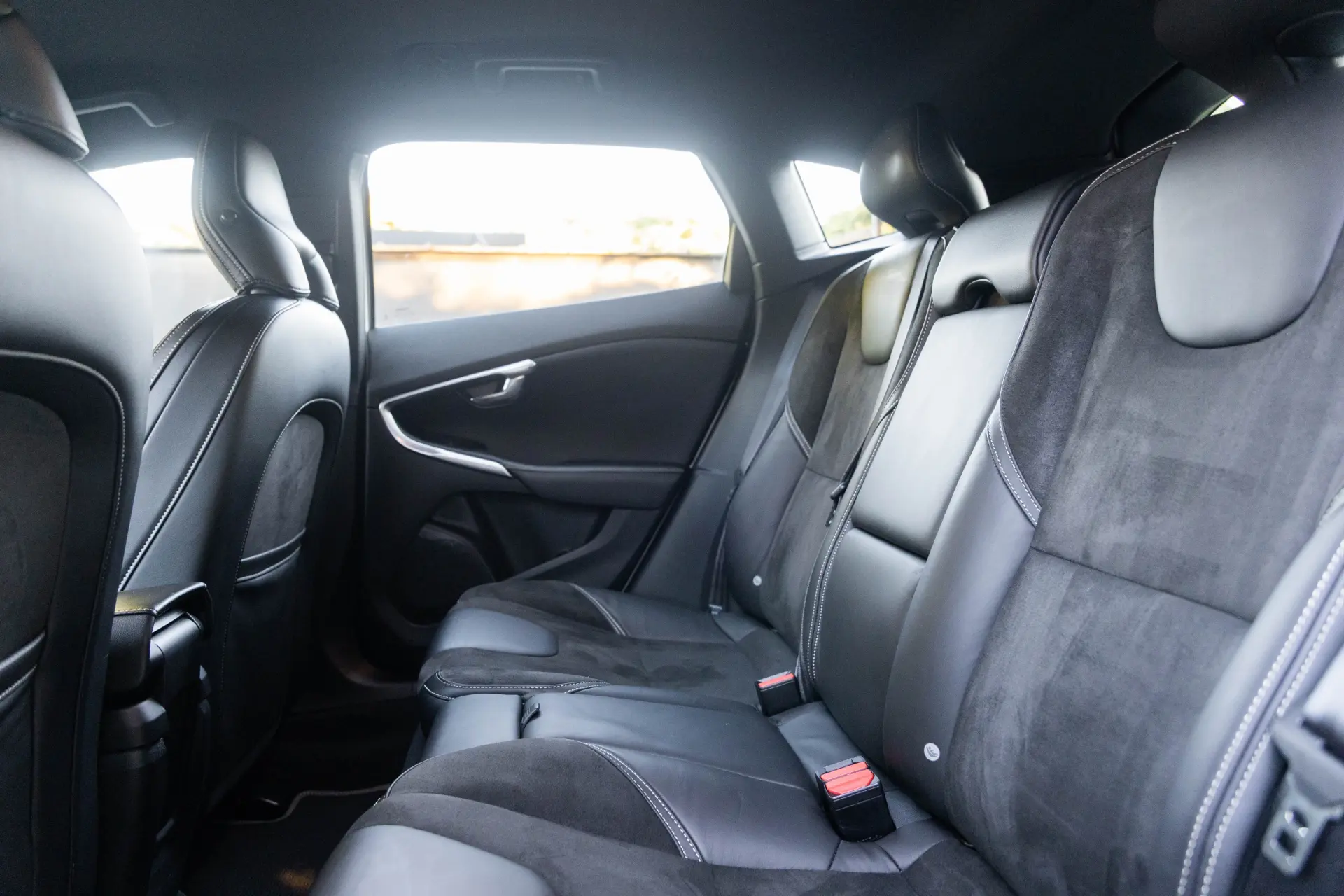 Volvo V40 1.6 D2 R-Design 40