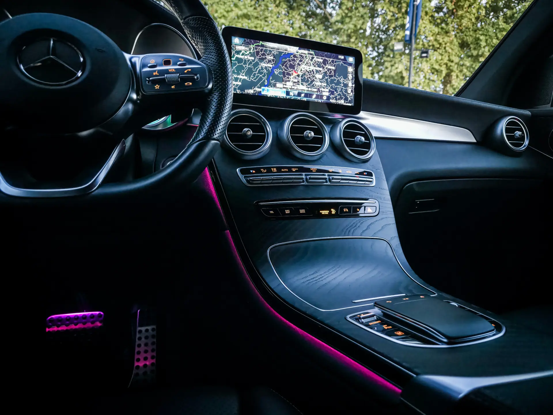 Mercedes-Benz GLC 300 de Coupe 4Matic 9G-TRONIC AMG Line 14