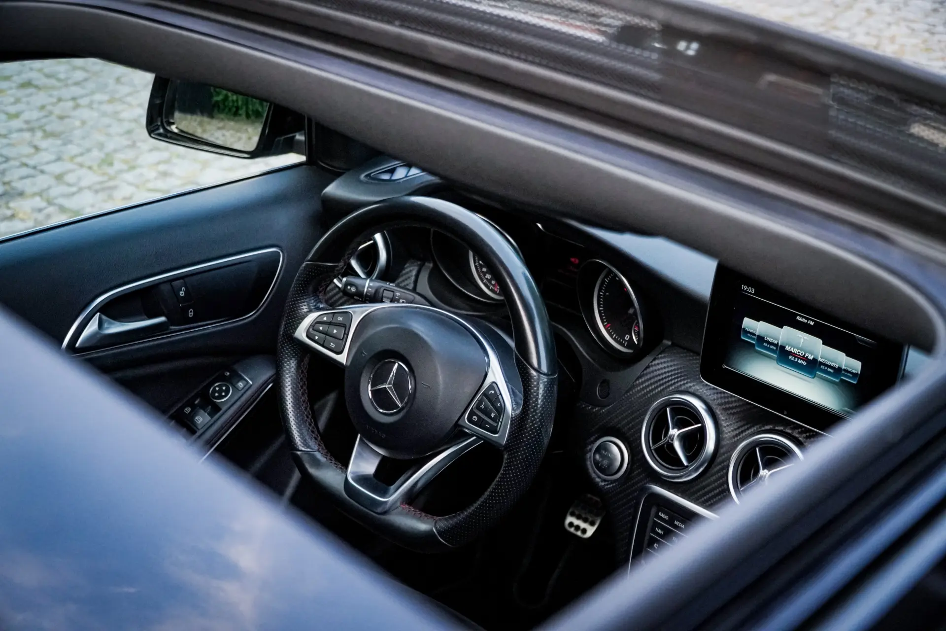 Mercedes-Benz A 180 d AMG Line 12