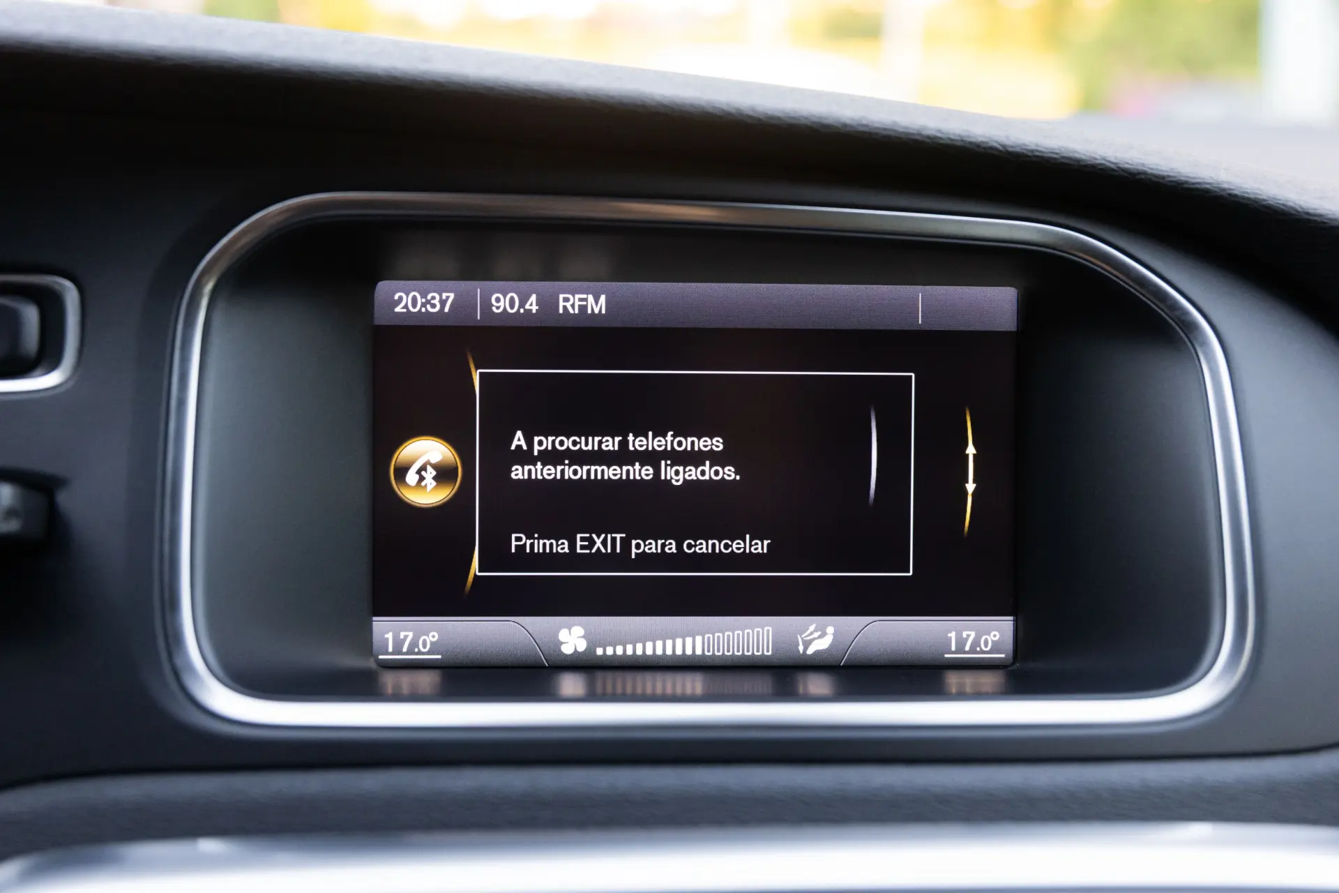 Volvo V40 1.6 D2 R-Design 33