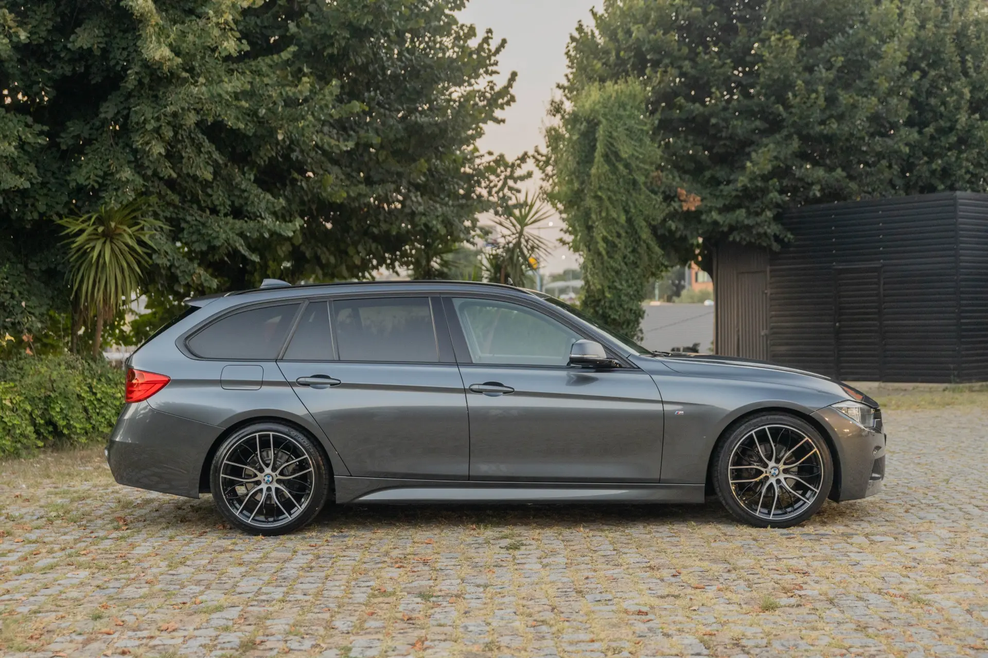 BMW 318 Touring Pack M 6