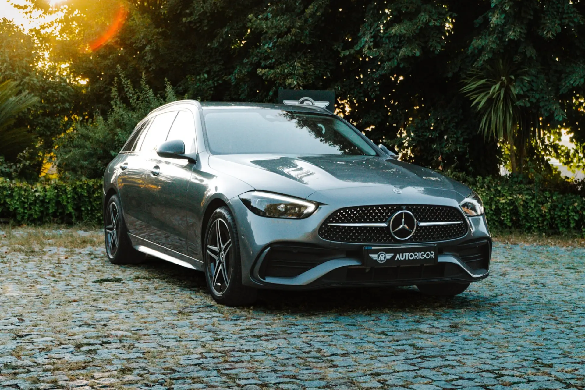 Mercedes-Benz C 300 e AMG Line 9