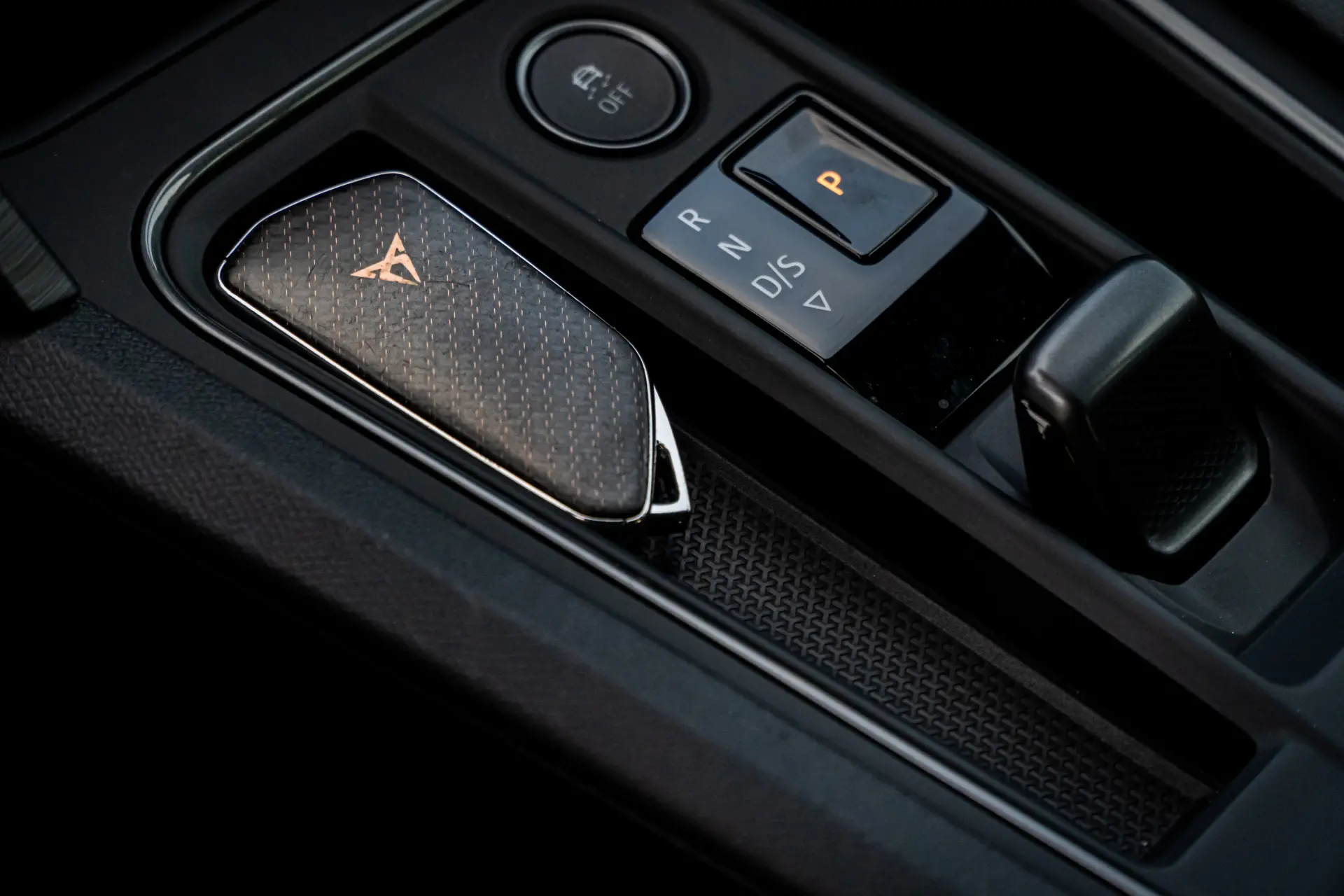 Cupra Formentor VZ 1.4 e-Hybrid DSG 23