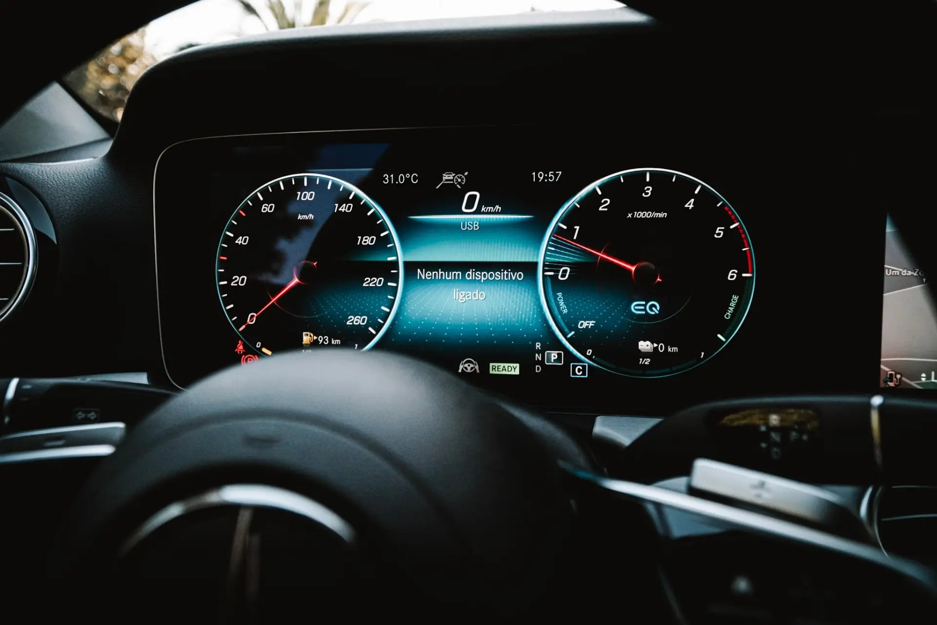 Mercedes-Benz E 300 19
