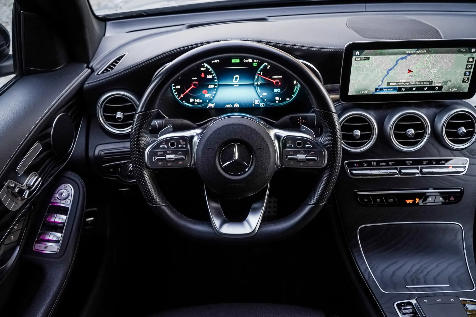 Mercedes-Benz GLC 300 de Coupe 4Matic 9G-TRONIC AMG Line 18