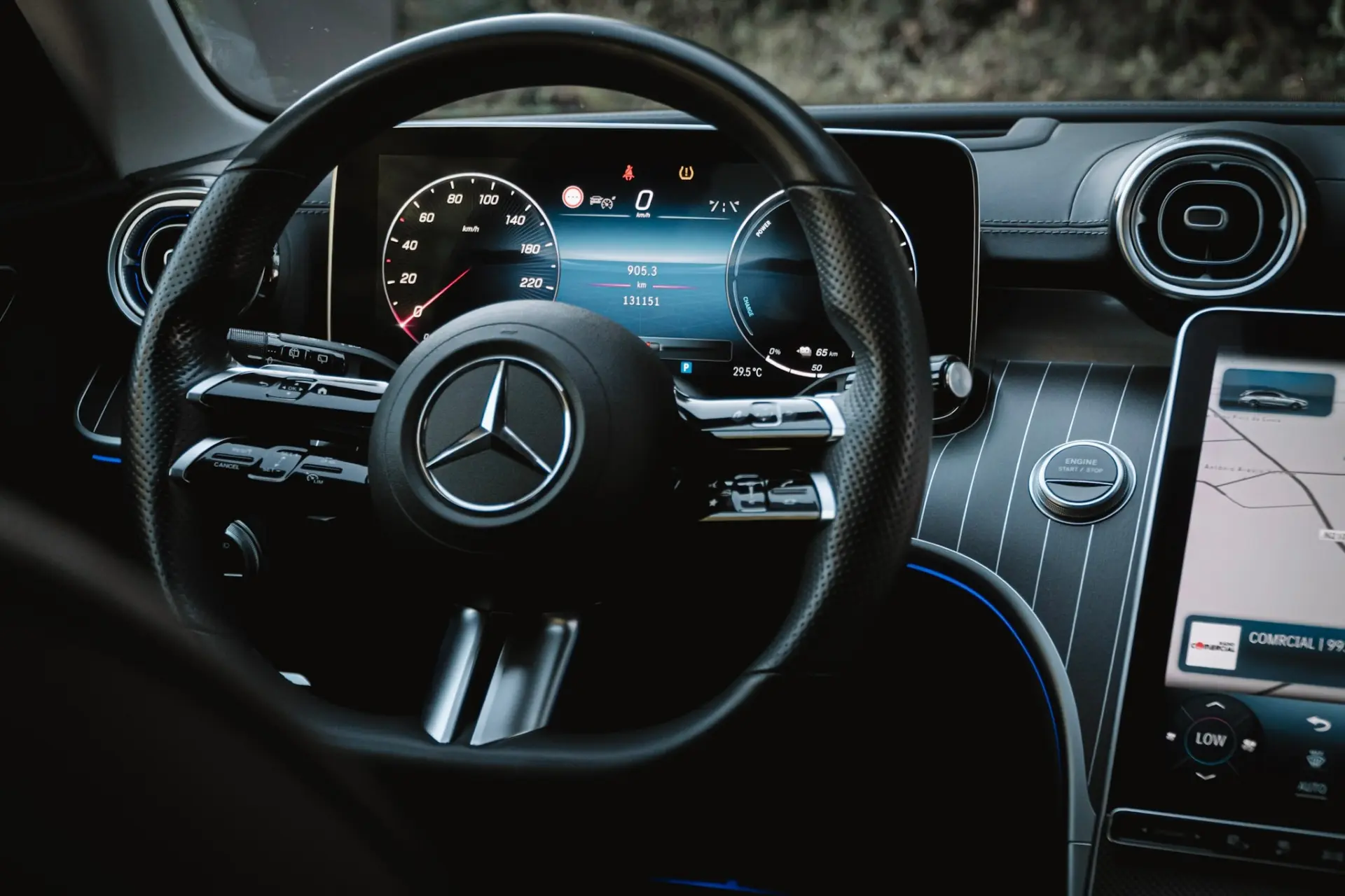 Mercedes-Benz C 300 e AMG Line 14