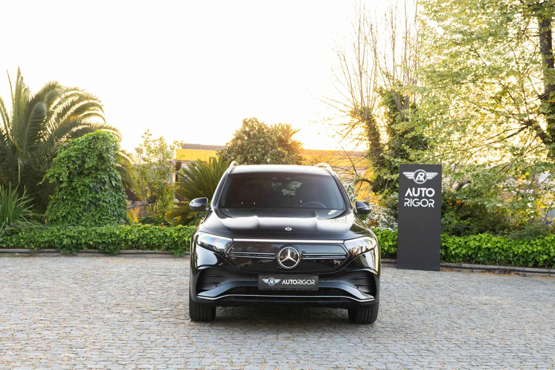 Mercedes-Benz EQB 300 4Matic AMG Line 1