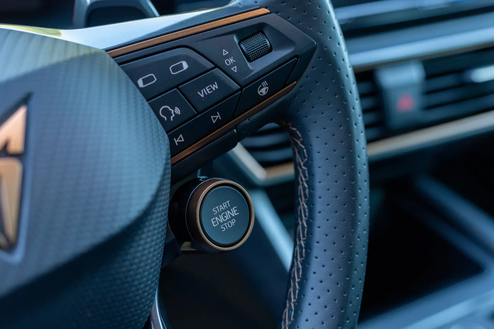 Cupra Formentor 1.4 e-Hybrid DSG VZ 16