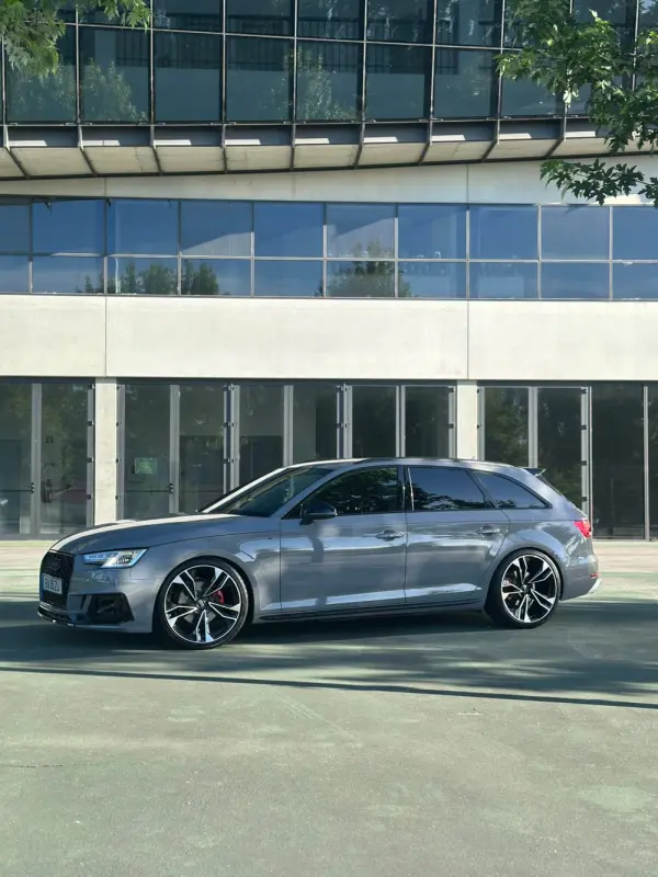 Audi A4 Avant 2.0 TDI multitronic S-line 5