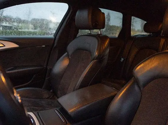 Audi A6 Avant 2.0 TDi Business Line S-line Multitronic 7