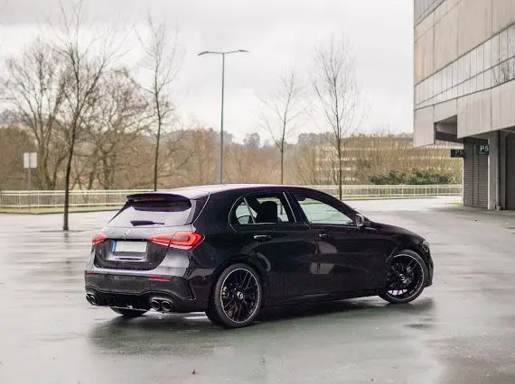 Mercedes-Benz A 180 d AMG Line Aut. 18