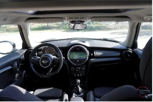 MINI 3 Portas Cooper D 4