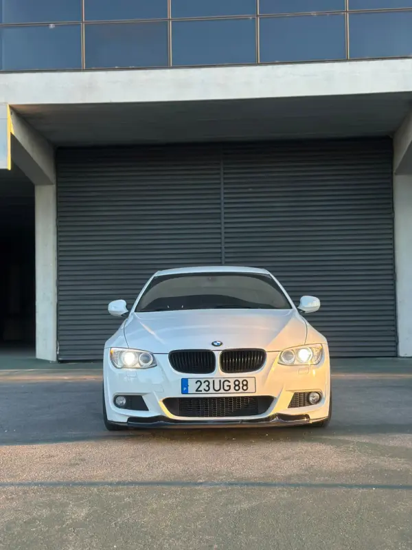 BMW 320 d Coupe 2