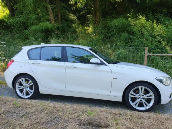 BMW 118 d Line Sport 3