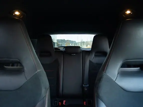 Mercedes-Benz A 180 d AMG Line Aut. 37