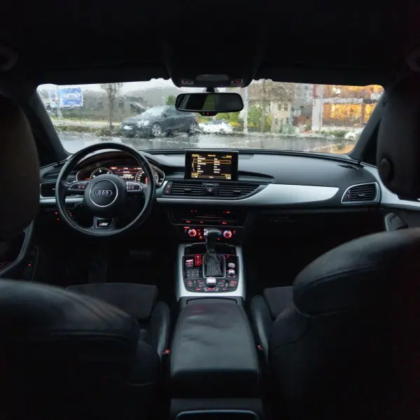 Audi A6 Avant 2.0 TDi Business Line S-line Multitronic 8