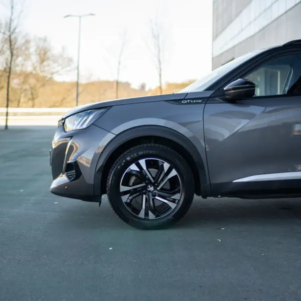 Peugeot 2008 1.5 BlueHDi GT Pack EAT8 6