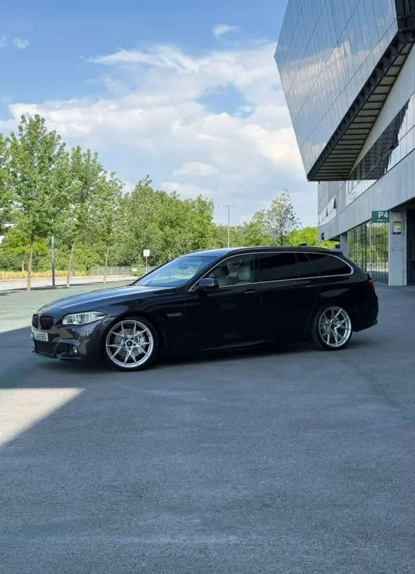 BMW 525 d Pack M Auto 3