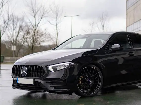 Mercedes-Benz A 180 d AMG Line Aut. 2