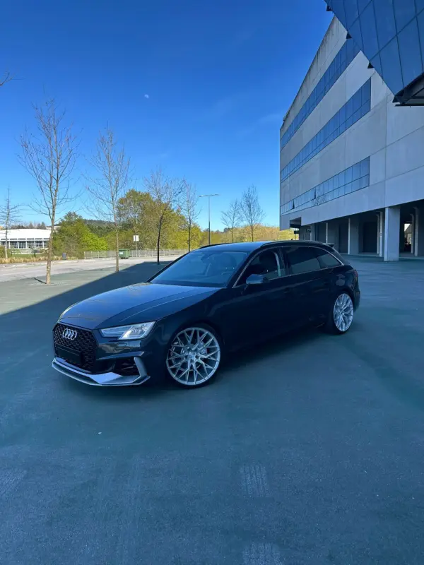 Audi A4 Avant 2.0 TDI S-line S tronic 6