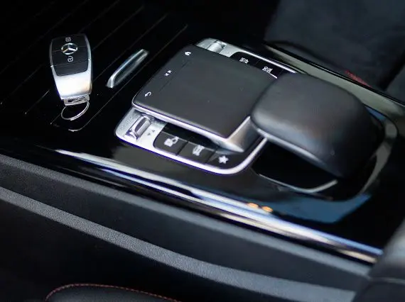 Mercedes-Benz A 180 d AMG Line Aut. 28