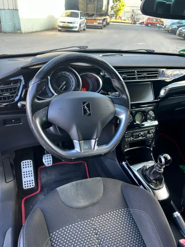 Citroën DS3 1.6 THP Sport Chic 6