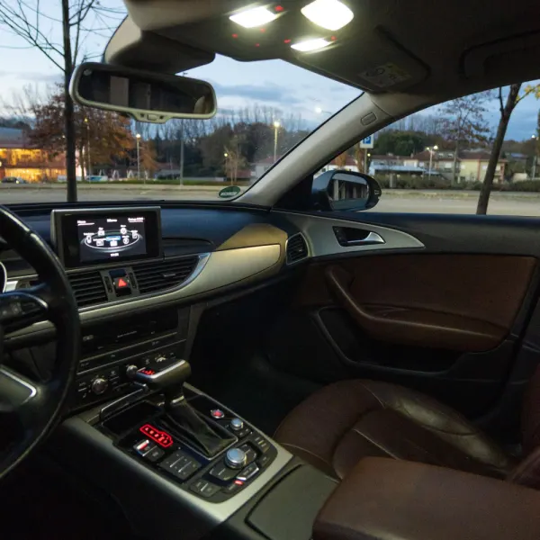 Audi A6 Avant 2.0 TDi S-line S tronic 30