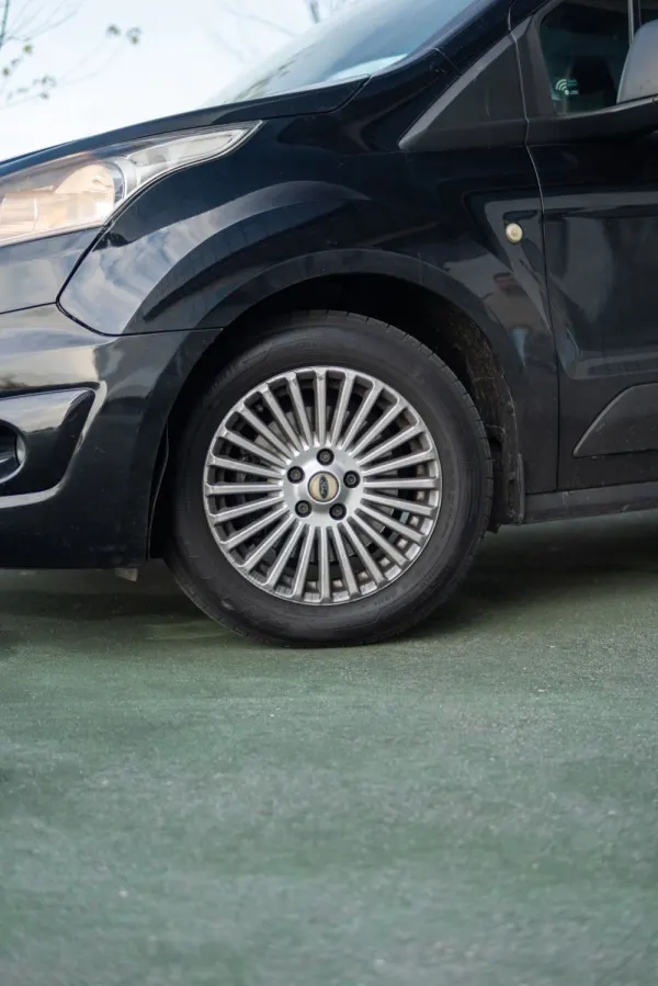 Ford Transit Connect L1 12