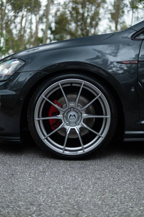 Volkswagen Golf 2.0 TSi GTi DSG 15