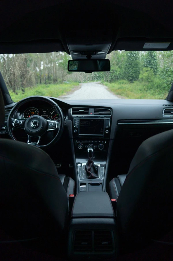 Volkswagen Golf 2.0 TSi GTi DSG 9