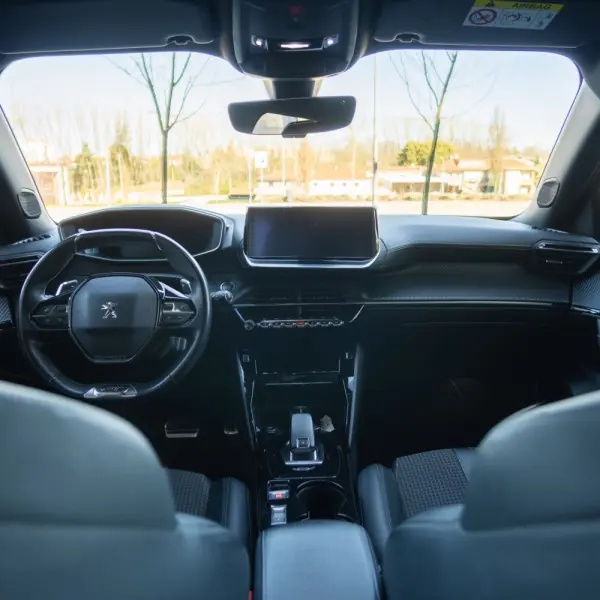 Peugeot 2008 1.5 BlueHDi GT Pack EAT8 12