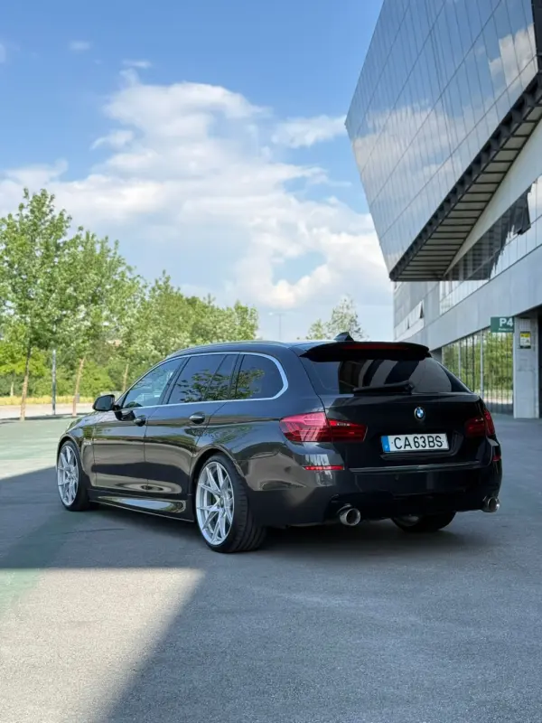 BMW 525 d Pack M Auto 2